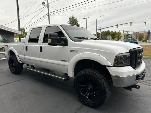 2006 Ford F-250 Lariat Crew Cab Short Bed 4WD