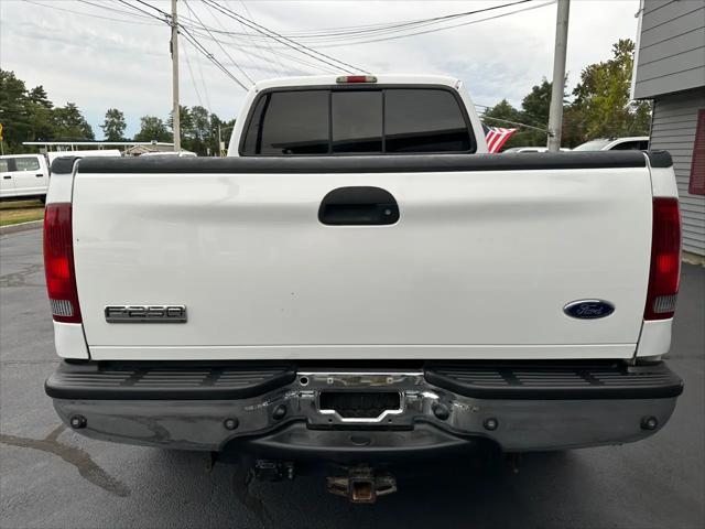2006 Ford F-250 Lariat Crew Cab Short Bed 4WD