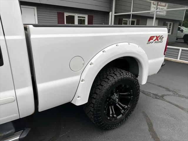 2006 Ford F-250 Lariat Crew Cab Short Bed 4WD