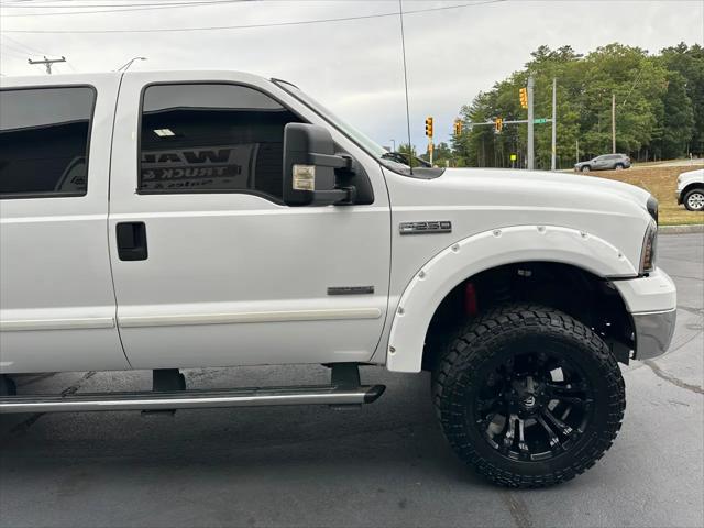 2006 Ford F-250 Lariat Crew Cab Short Bed 4WD
