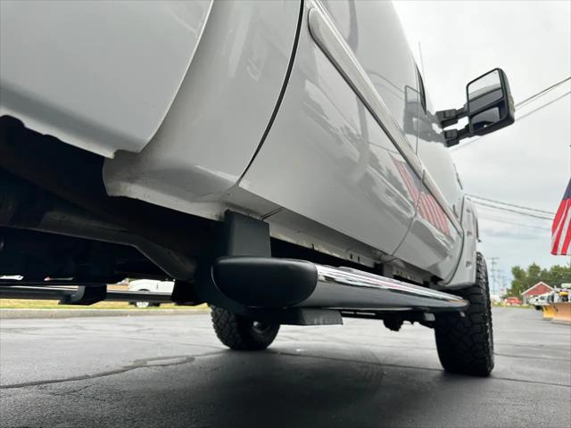 2006 Ford F-250 Lariat Crew Cab Short Bed 4WD