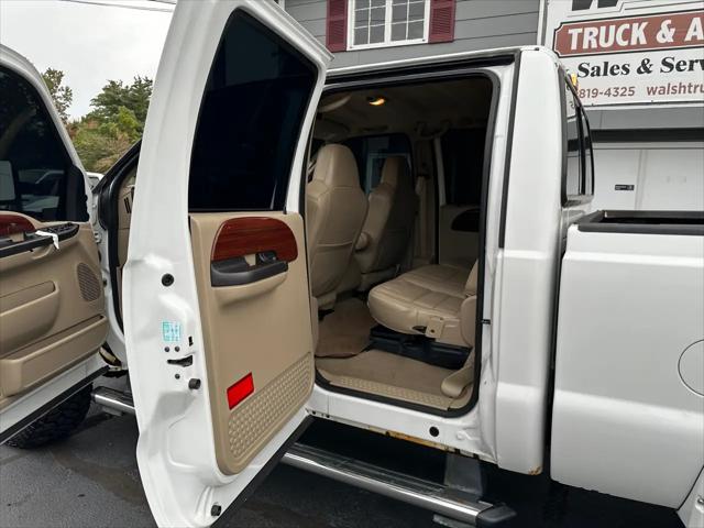2006 Ford F-250 Lariat Crew Cab Short Bed 4WD