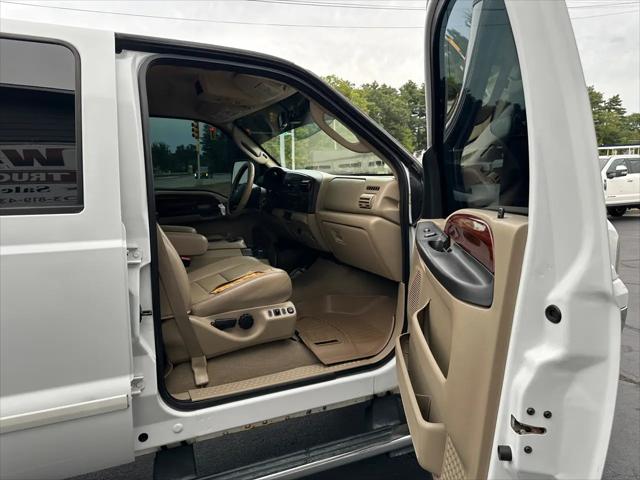 2006 Ford F-250 Lariat Crew Cab Short Bed 4WD