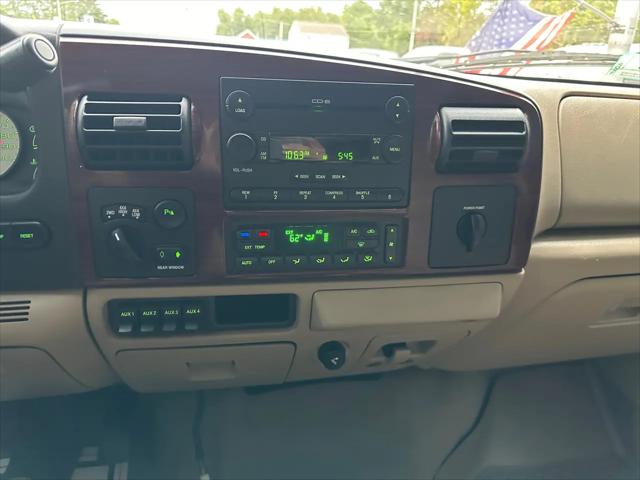 2006 Ford F-250 Lariat Crew Cab Short Bed 4WD