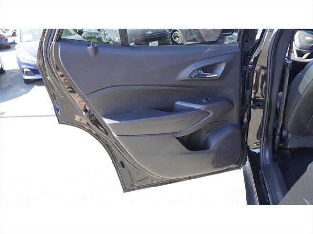 2025 Chevrolet Trax FWD LT