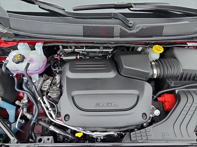 2027 Chrysler Pacifica Select