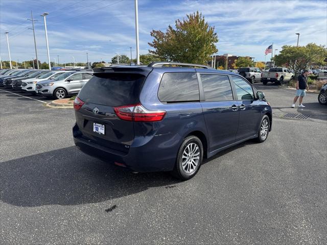 2020 Toyota Sienna XLE