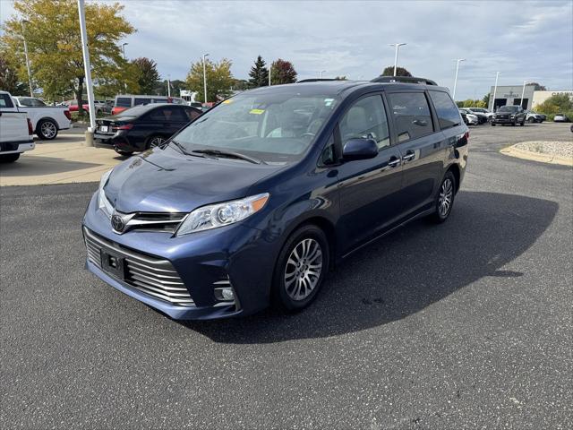 2020 Toyota Sienna XLE