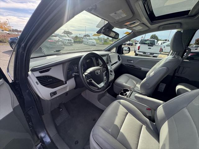 2020 Toyota Sienna XLE