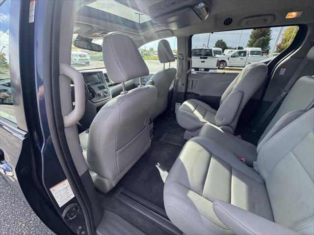 2020 Toyota Sienna XLE