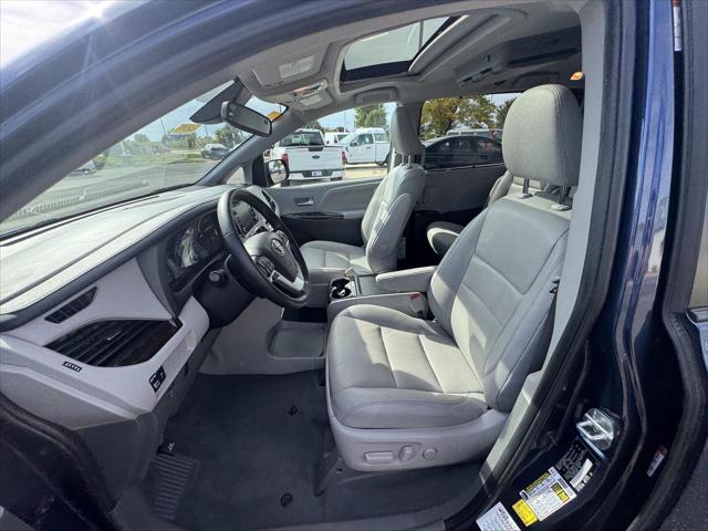 2020 Toyota Sienna XLE