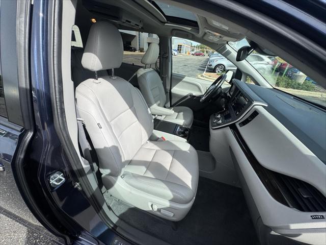 2020 Toyota Sienna XLE