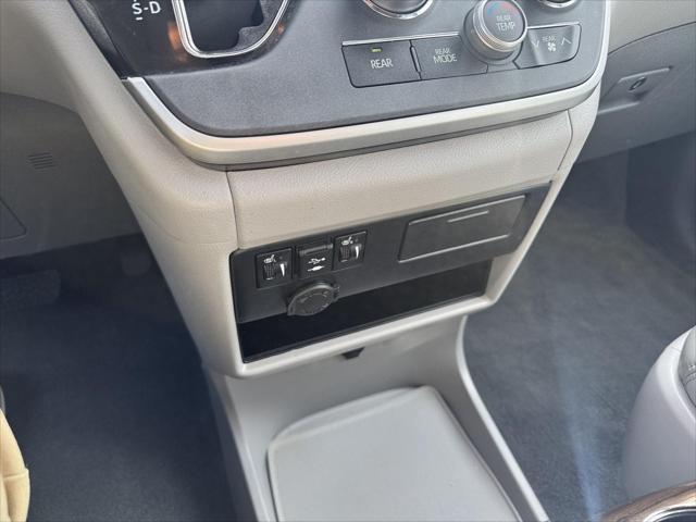 2020 Toyota Sienna XLE