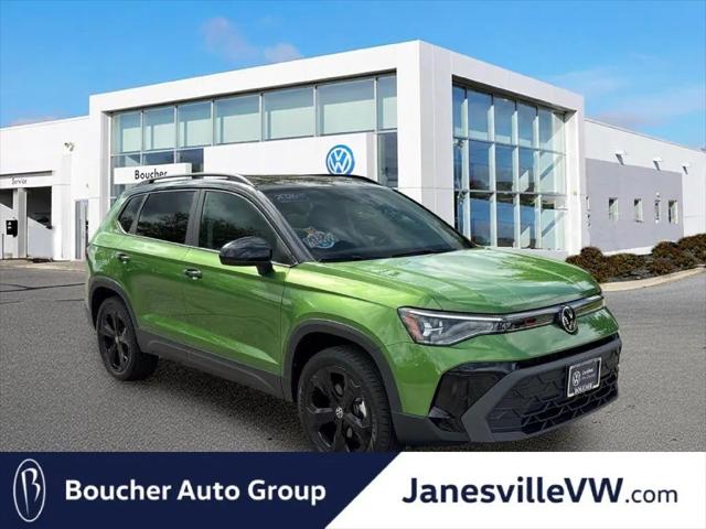 2026 Volkswagen Taos SE Black for sale in Janesville, WI