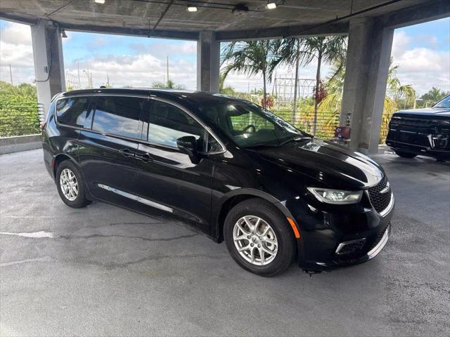 2025 Chrysler Pacifica Select for sale in Tamarac, FL