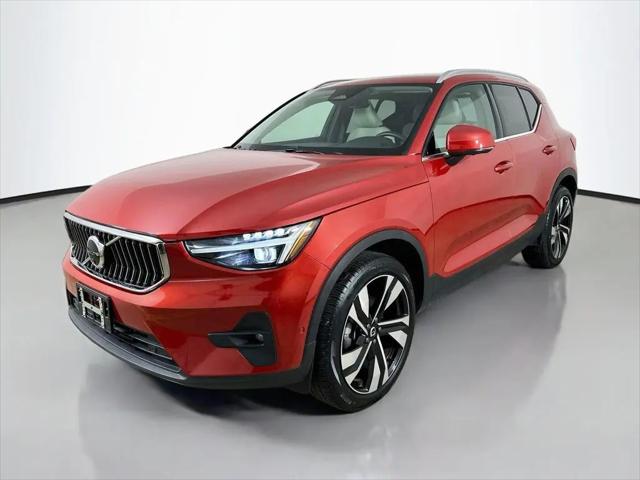 2025 Volvo XC40 B5 Ultra Bright Theme for sale in Dublin, OH