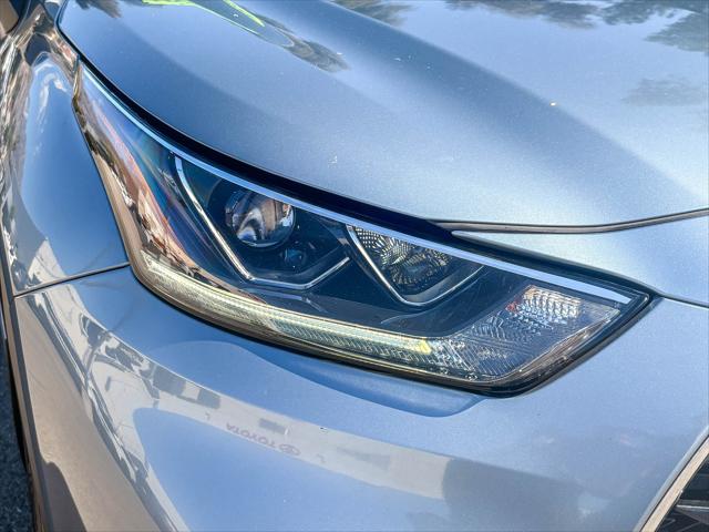 2021 Toyota Highlander Hybrid Platinum