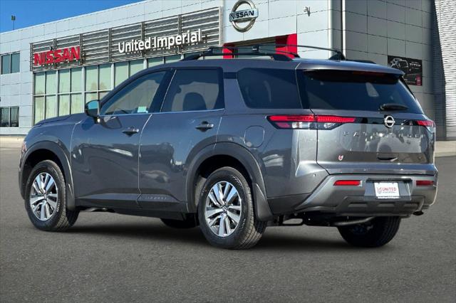 2026 Nissan Pathfinder SL