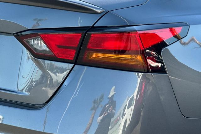 2026 Nissan Altima SV FWD