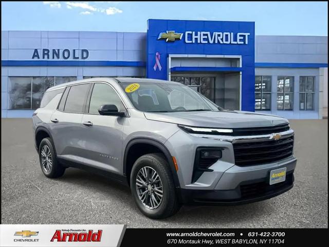 2023 Chevrolet Traverse FWD LT Cloth for sale in West Babylon, NY