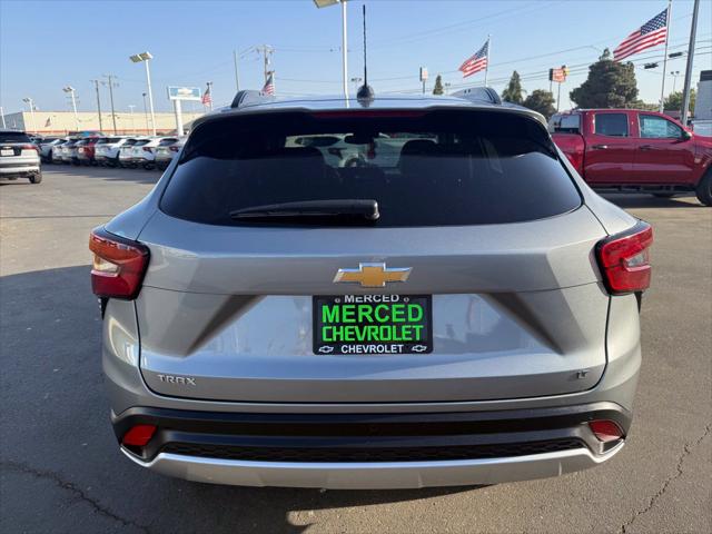 2025 Chevrolet Trax FWD LT