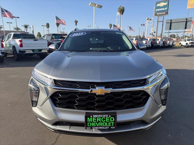 2025 Chevrolet Trax FWD LT