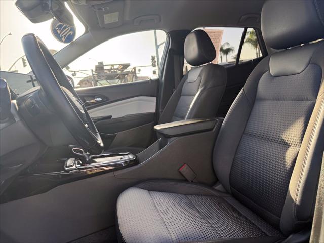 2025 Chevrolet Trax FWD LT