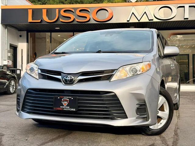 2018 Toyota Sienna LE 8 Passenger for sale in Amsterdam, NY