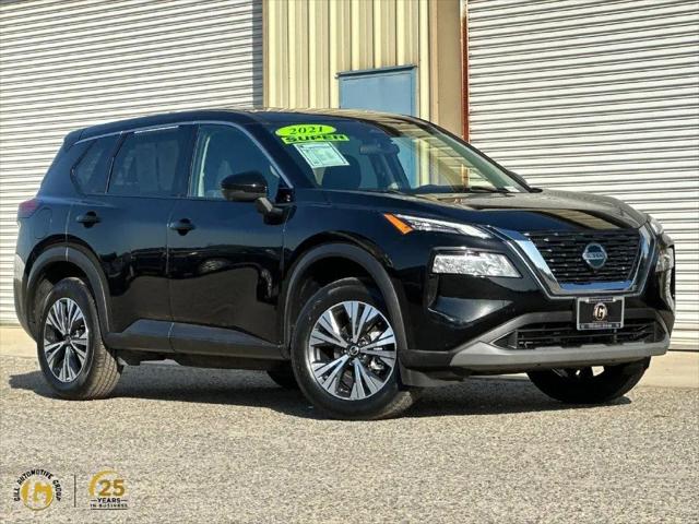 2021 Nissan Rogue SV FWD for sale in Kerman, CA