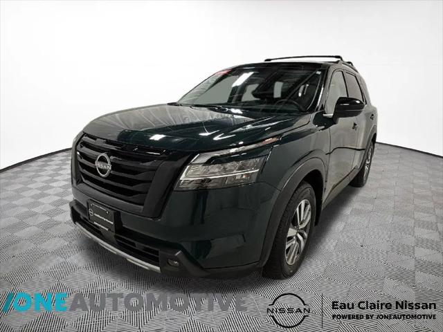 2023 Nissan Pathfinder SL 4WD for sale in Eau Claire, WI