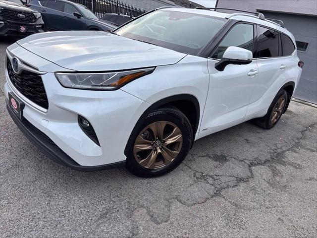 2022 Toyota Highlander Hybrid XLE Bronze Edition for sale in White Plains, NY