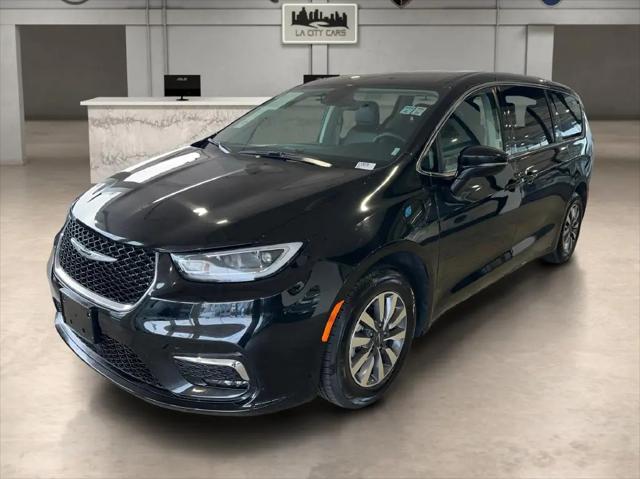2024 Chrysler Pacifica Hybrid Select for sale in Inglewood, CA