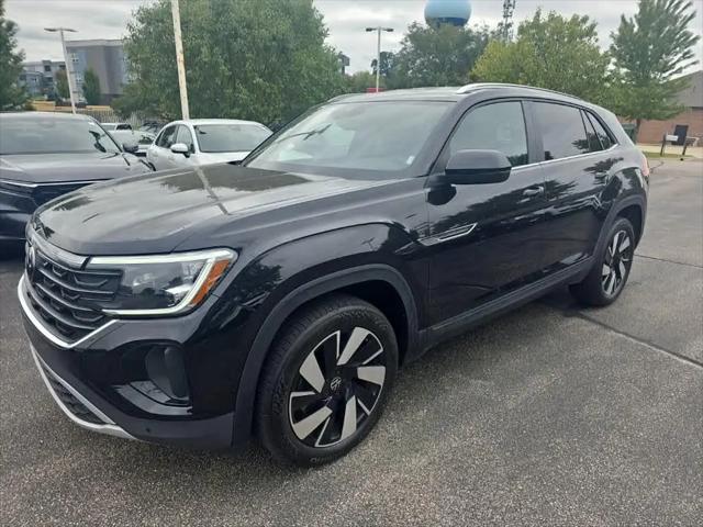 2026 Volkswagen Atlas Cross Sport SE with Technology for sale in Madison, WI