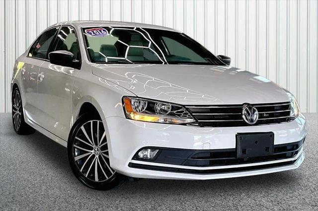 2016 Volkswagen Jetta 1.8T Sport for sale in Flint, MI