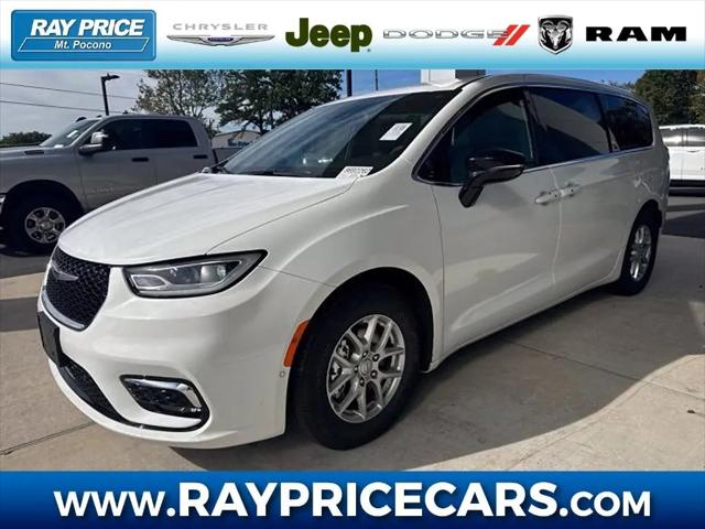 2026 Chrysler Pacifica Select for sale in Mt Pocono, PA