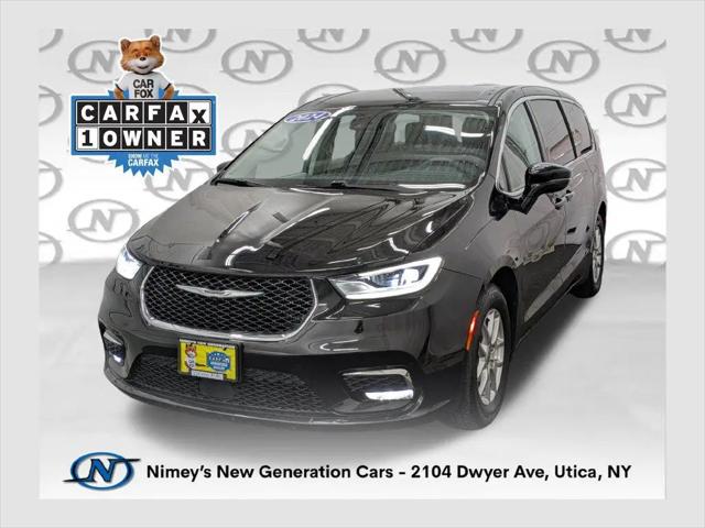 2024 Chrysler Pacifica Touring L for sale in Utica, NY
