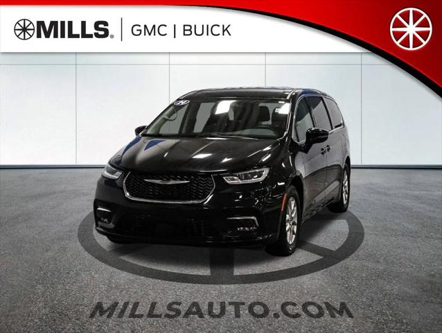 2024 Chrysler Pacifica Touring L for sale in Baxter, MN