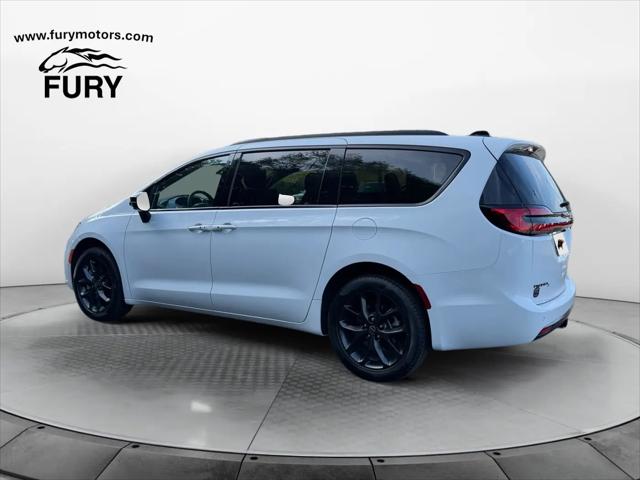 2026 Chrysler Pacifica Limited AWD