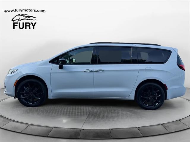 2026 Chrysler Pacifica Limited AWD