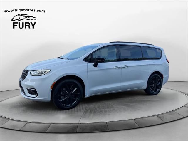 2026 Chrysler Pacifica Limited AWD