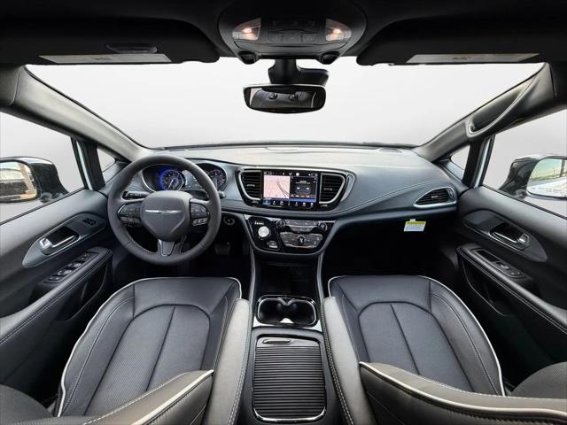 2026 Chrysler Pacifica Limited AWD