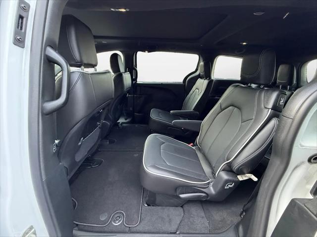 2026 Chrysler Pacifica Limited AWD