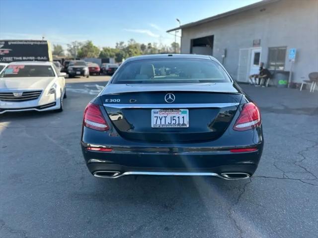 2017 Mercedes-Benz E-CLASS E 300 E 300