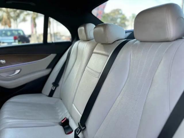 2017 Mercedes-Benz E-CLASS E 300 E 300