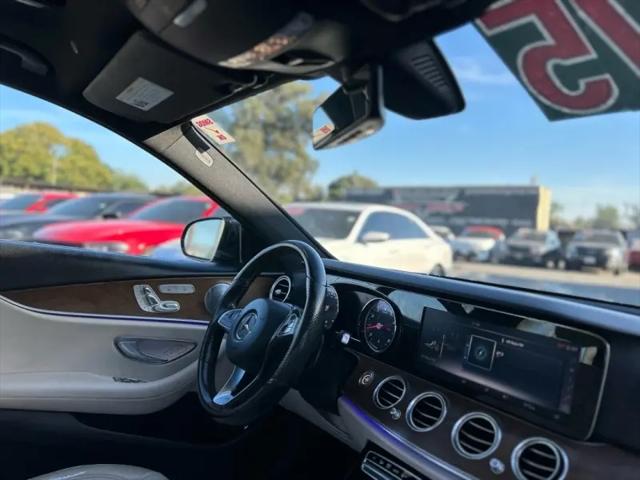 2017 Mercedes-Benz E-CLASS E 300 E 300
