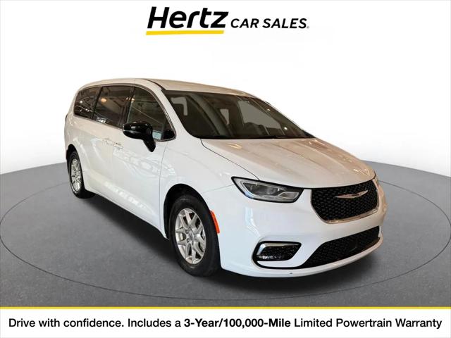 2025 Chrysler Pacifica Select for sale in Loveland, OH