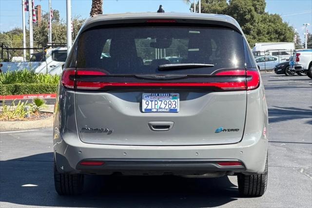 2023 Chrysler Pacifica Hybrid Limited