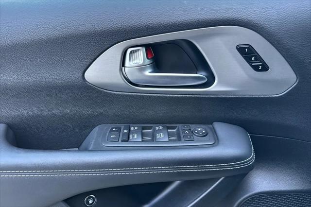 2023 Chrysler Pacifica Hybrid Limited
