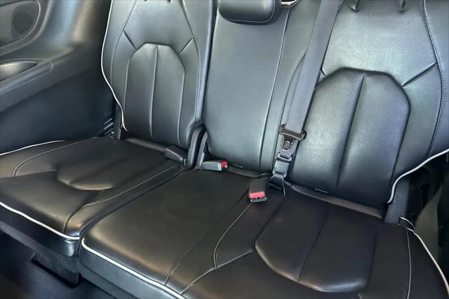 2023 Chrysler Pacifica Hybrid Limited