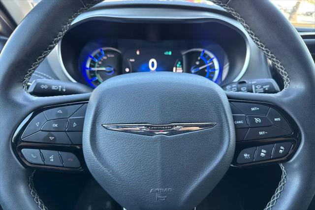 2023 Chrysler Pacifica Hybrid Limited